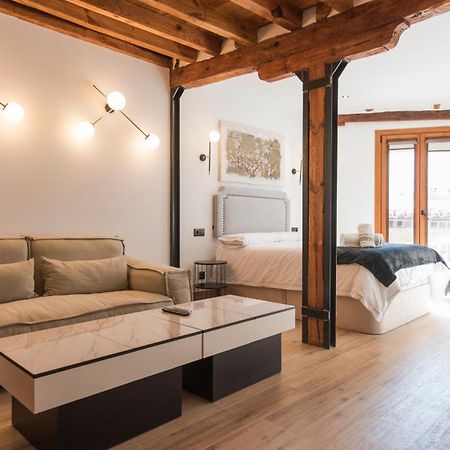 Apartamentos Boutique Pinocho トレド エクステリア 写真