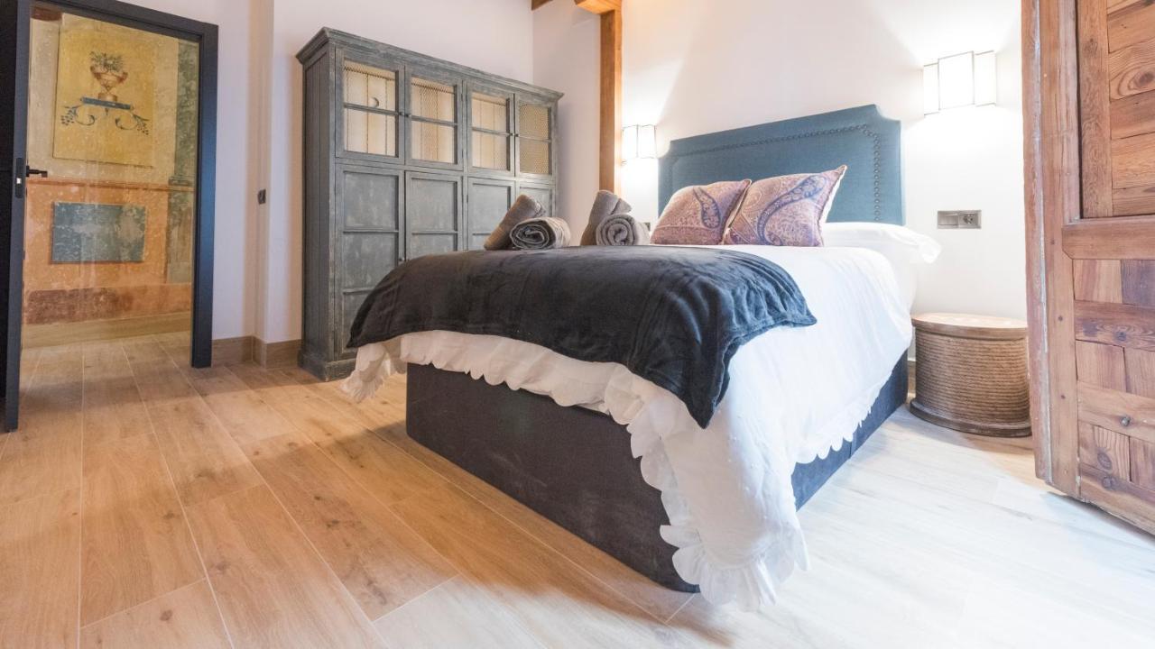 Apartamentos Boutique Pinocho トレド エクステリア 写真