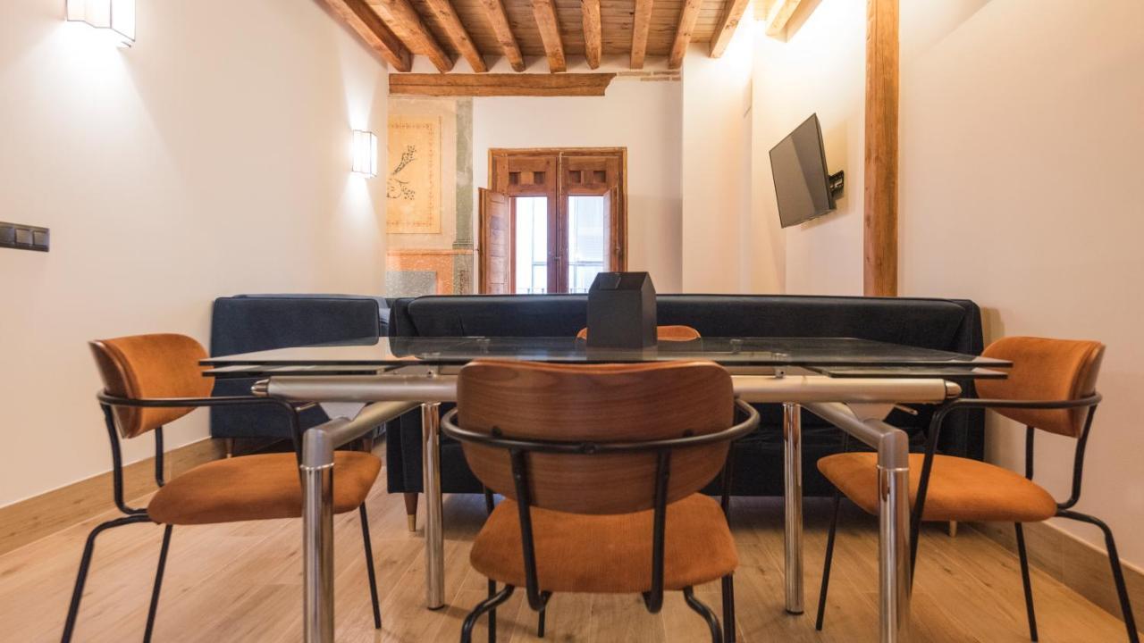 Apartamentos Boutique Pinocho トレド エクステリア 写真