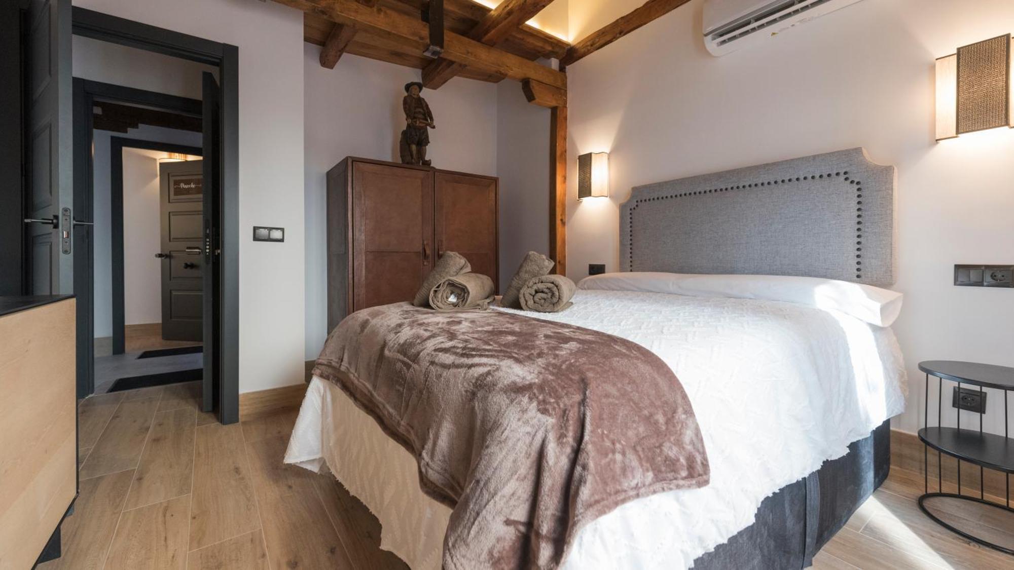 Apartamentos Boutique Pinocho トレド エクステリア 写真